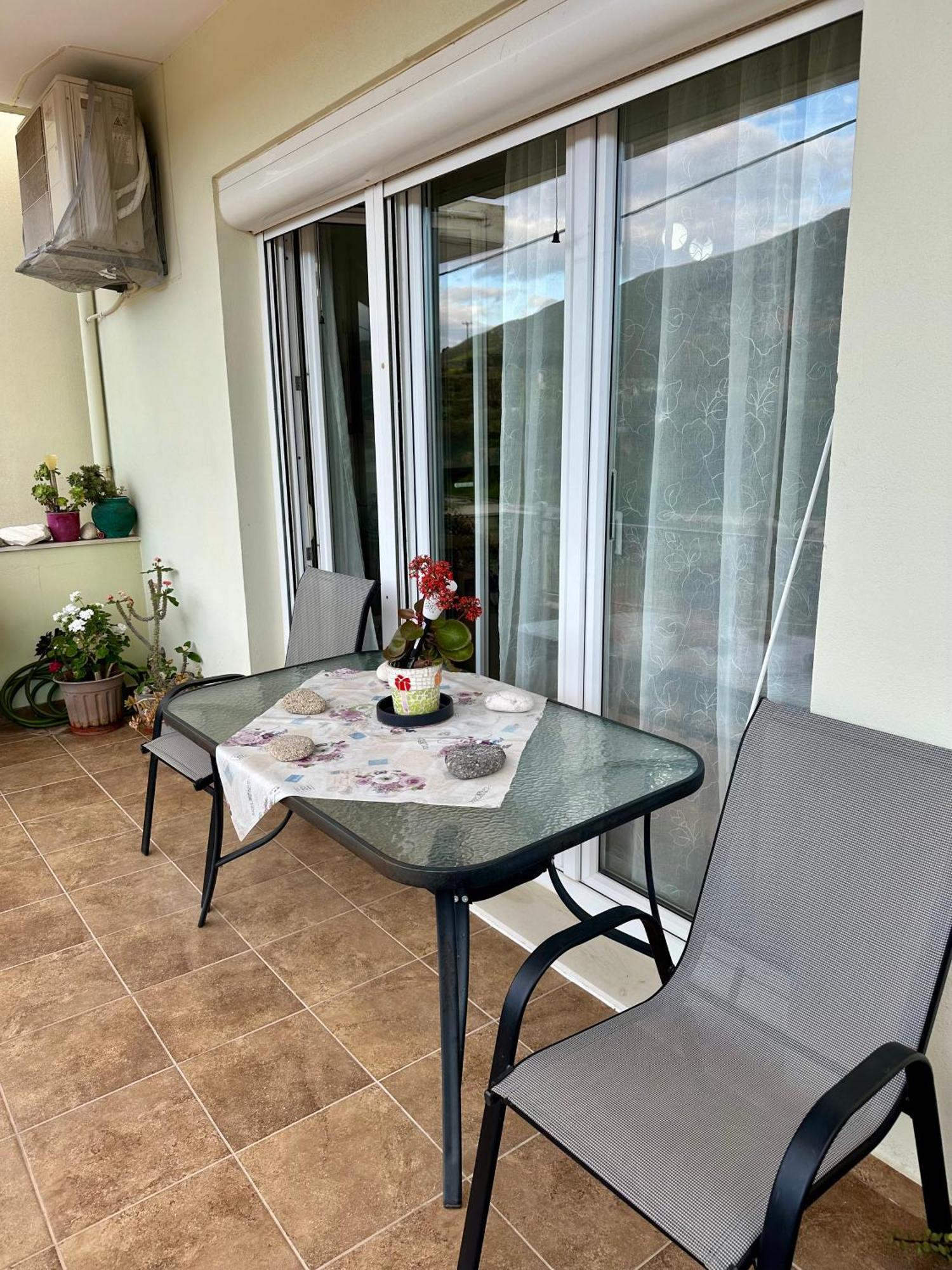 Breeze Holiday Home Koxare Bagian luar foto